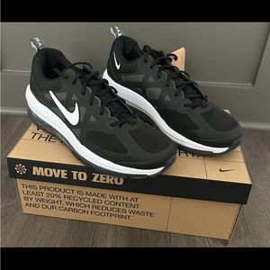 Brand new, never worn Nike Air Max Genome Men’s Shoes